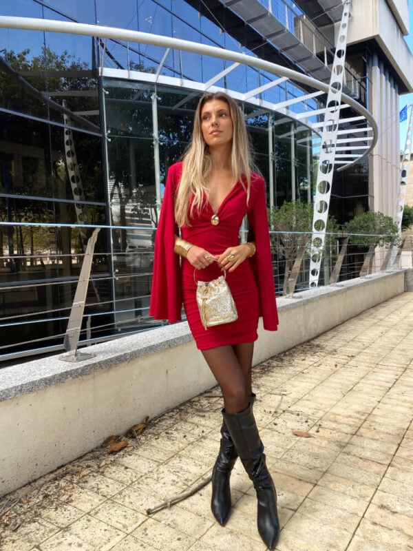 Vestido ajustado de fiesta de color rojo