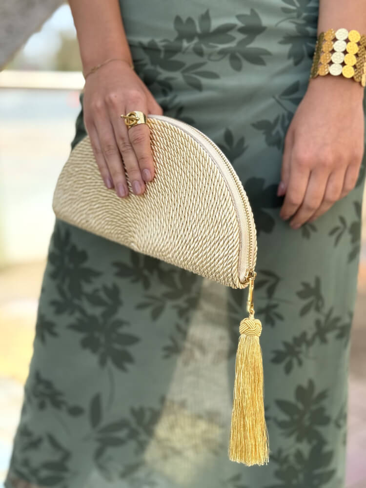 Bolso Dorado Con Cremallera