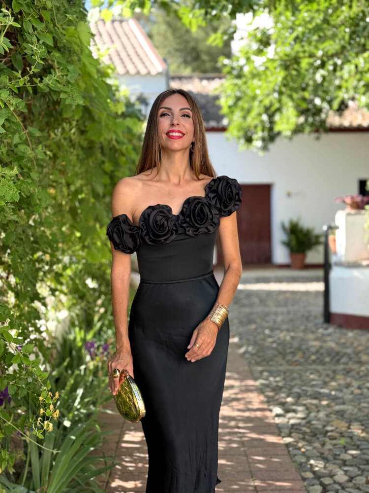 Falda Negra Midi Con Caída Fluida