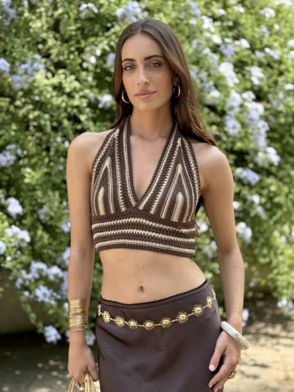 Top Crochet Marrón Con Brillo Dorado