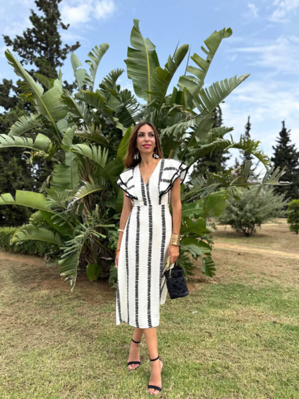 Vestido Blanco Largo con Movimiento Suave