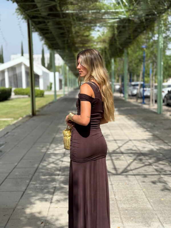 Vestido Marrón Chocolate Elegante