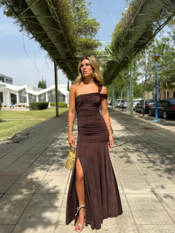 Vestido Marrón para Eventos de Noche