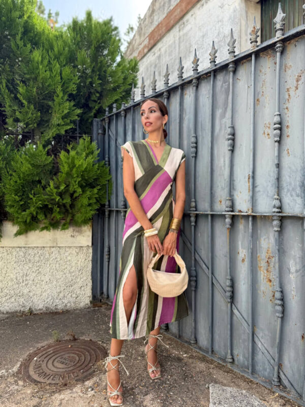 Vestido Midi Verde Con Rayas Lila Y Blanco Fluido