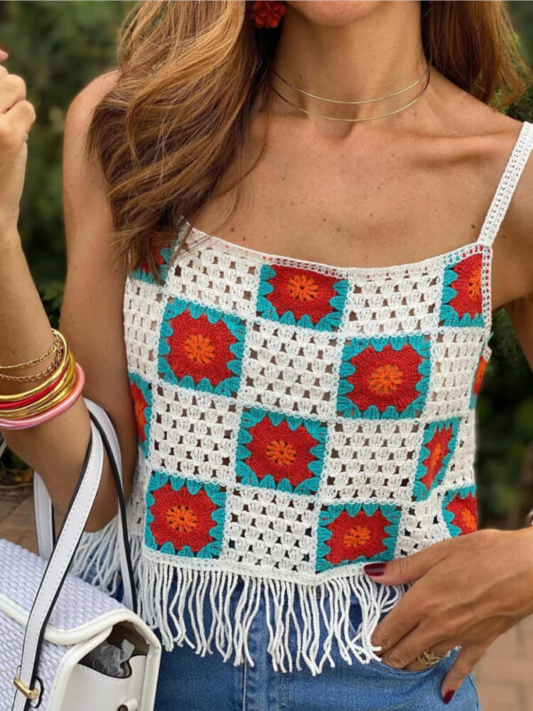 Top Crochet Blanco con Detalles Rojos