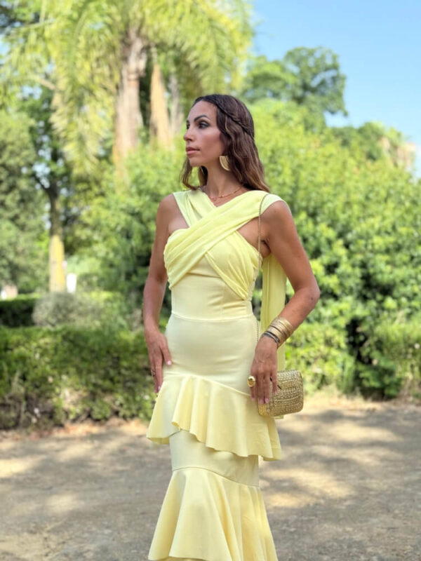 Vestido Blanco Largo Con Volantes Suaves
