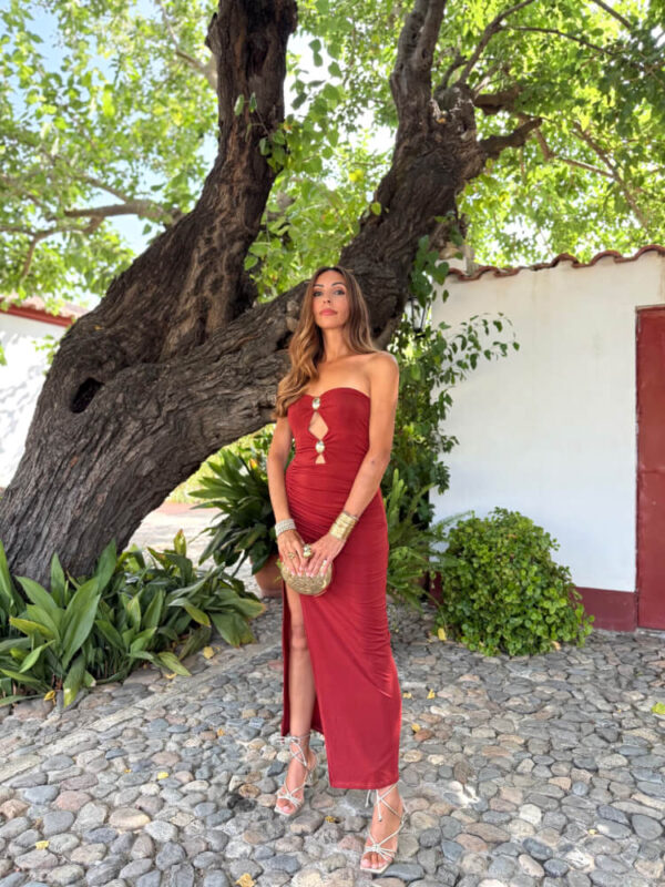 Vestido Rojo Palabra de Honor Abertura Lateral