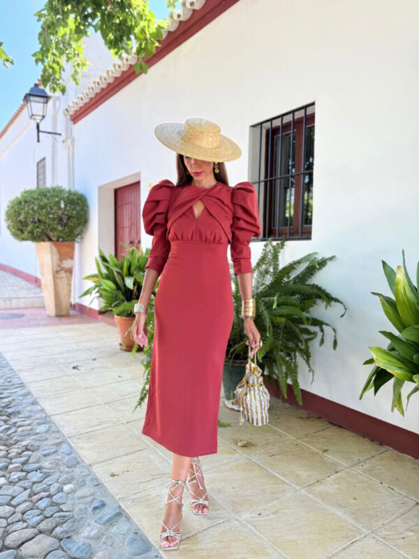 Vestido Teja Con Escote Frontal