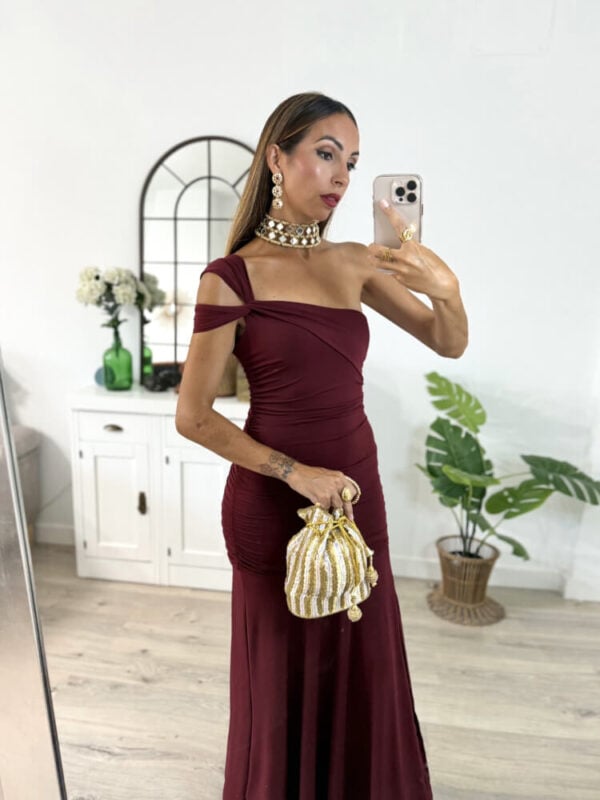 Vestido Largo Vino Con Estilo Sofisticado