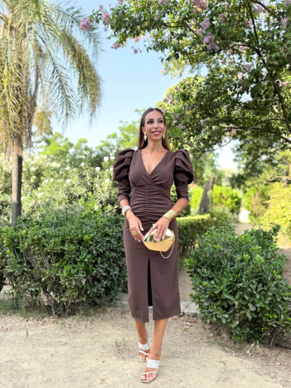 Vestido Marrón Largo Con Falda Drapeada