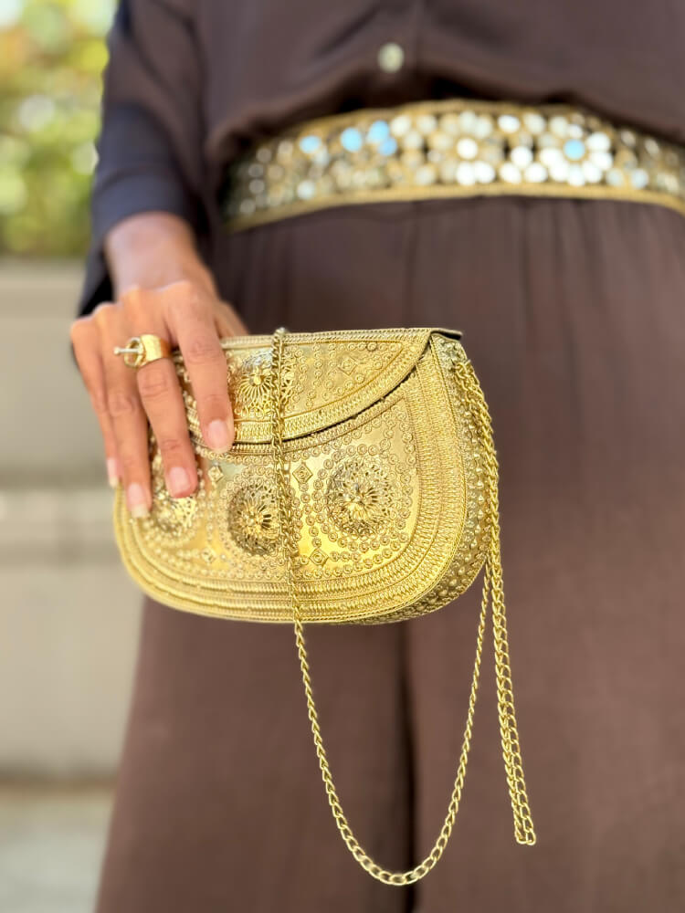 Bolso Dorado Compacto