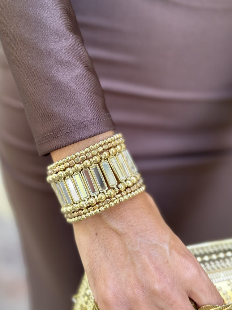 Brazalete Dorado Ajustable De Diseño Elegante