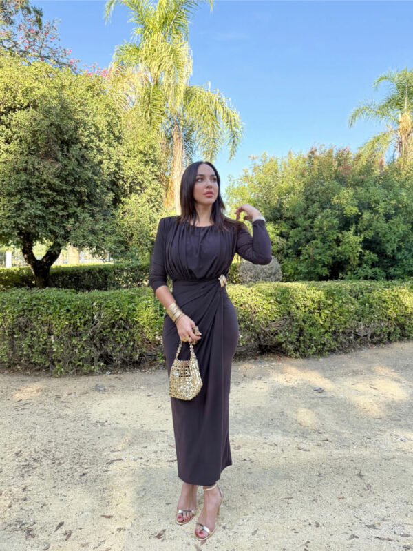 Vestido Elástico Que Estiliza La Figura