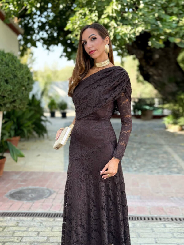 Vestido asimétrico en encaje elástico con vuelo - Imagen 2