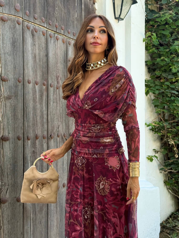 Vestido Rojizo Con Escote En V