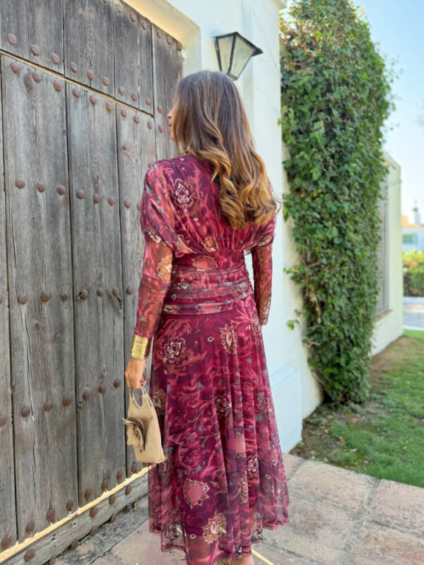 Vestido Rojizo Elegante Y Fluido