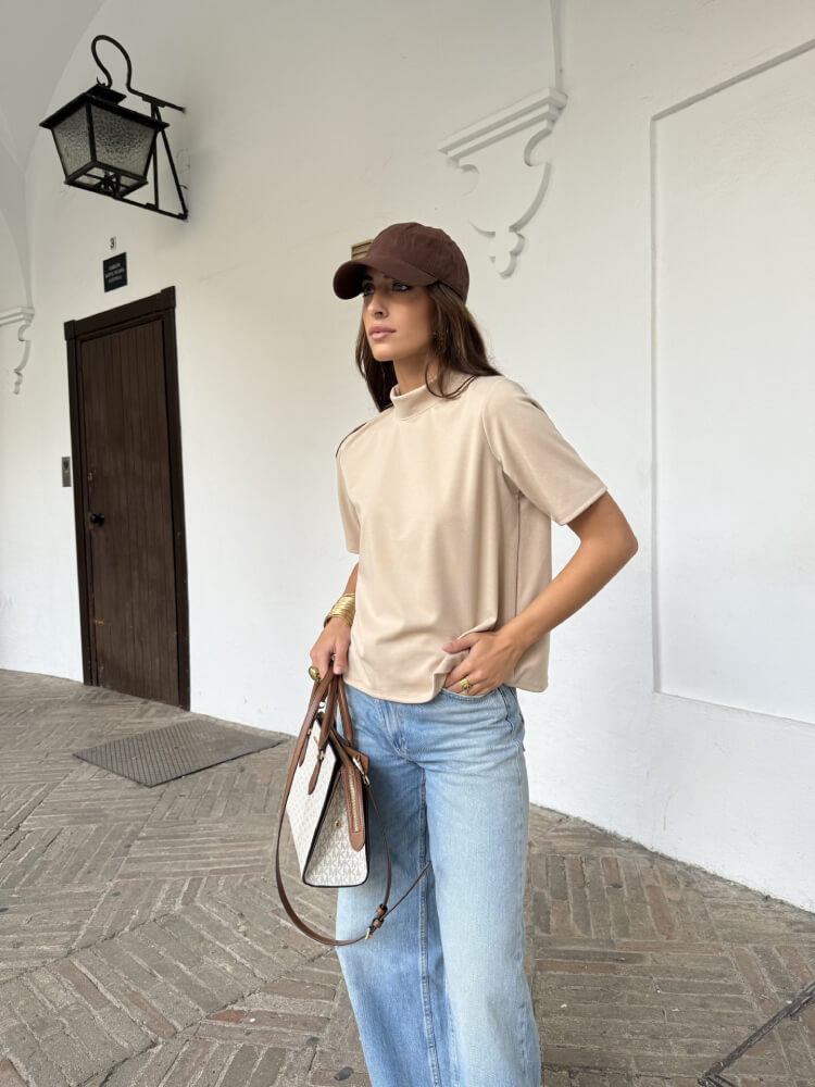 Camiseta Beige Ideal Para Diario