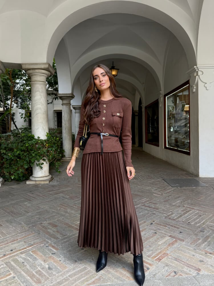 Conjunto de top y falda plisada