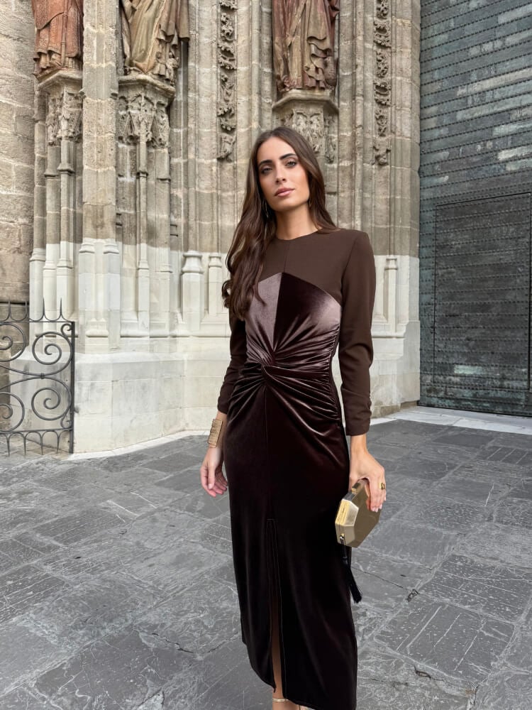 Vestido Largo Marrón De Crespón