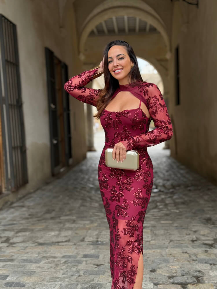 Vestido lentejuelas con torera vino