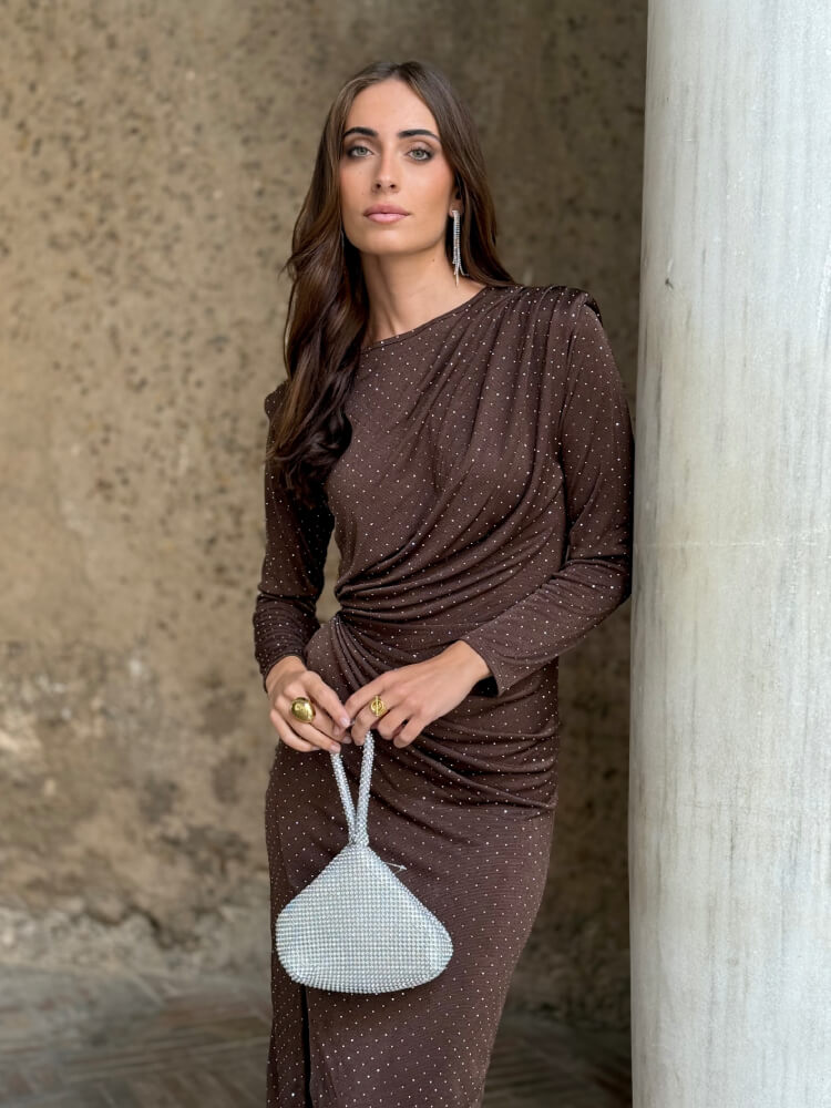 Vestido Marrón Largo Con Brillantes