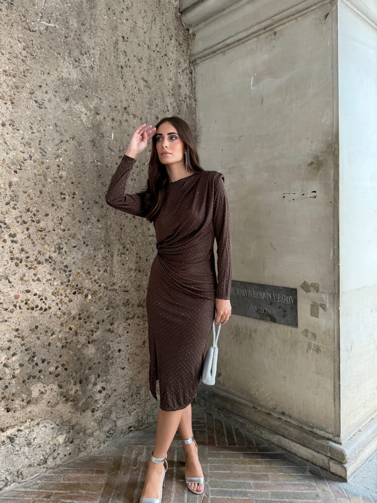 Vestido Marrón Elástico Y Elegante