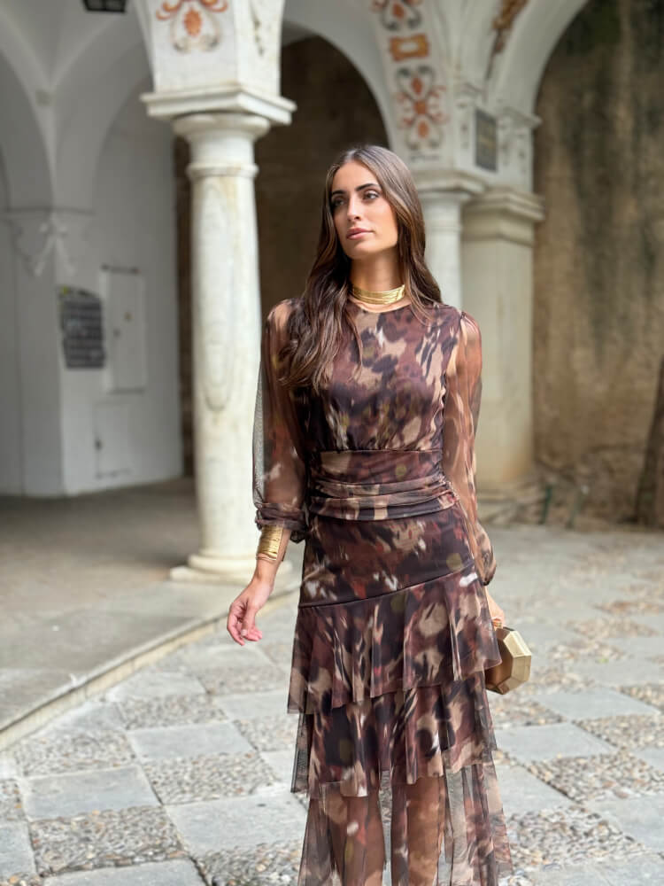 Vestido De Tul Con Volantes En La Falda